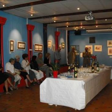 Salle Bleue lors d'un vernissage Salle Bleue lors d'un vernissage